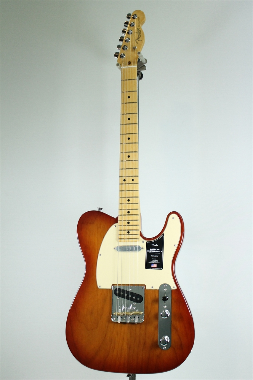 Fender American Professional II Telecaster, Maple Fingerboard / Sienna Sunburst