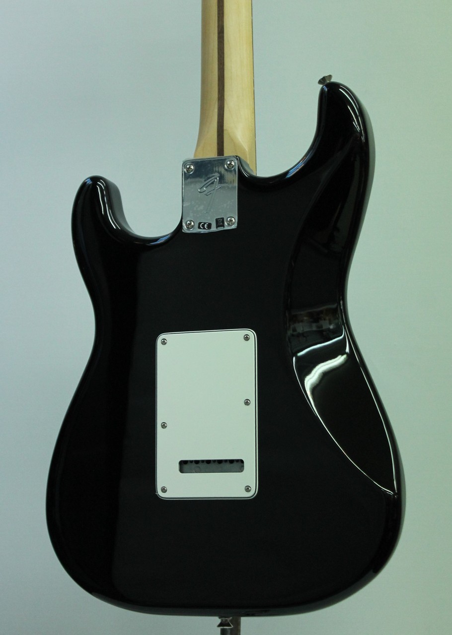 Fender Player Stratocaster HSS, Pau Ferro Fingerboard / Black