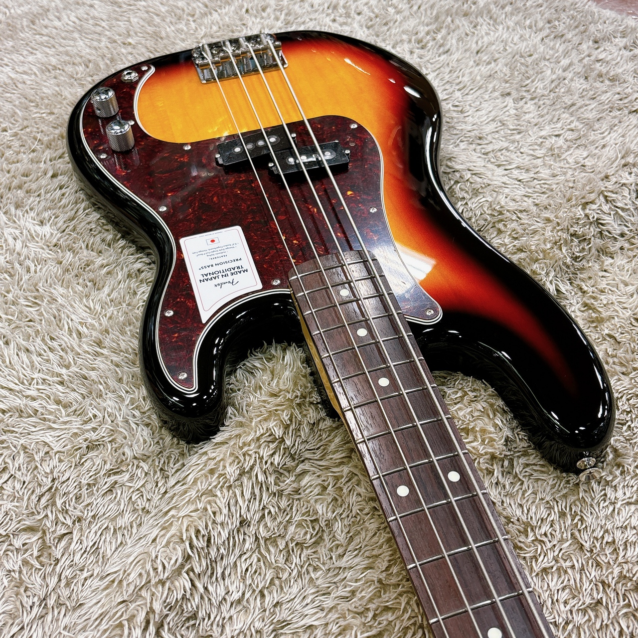 Fender Made in Japan Traditional 60s Precision Bass 3-Color Sunburst【特価】