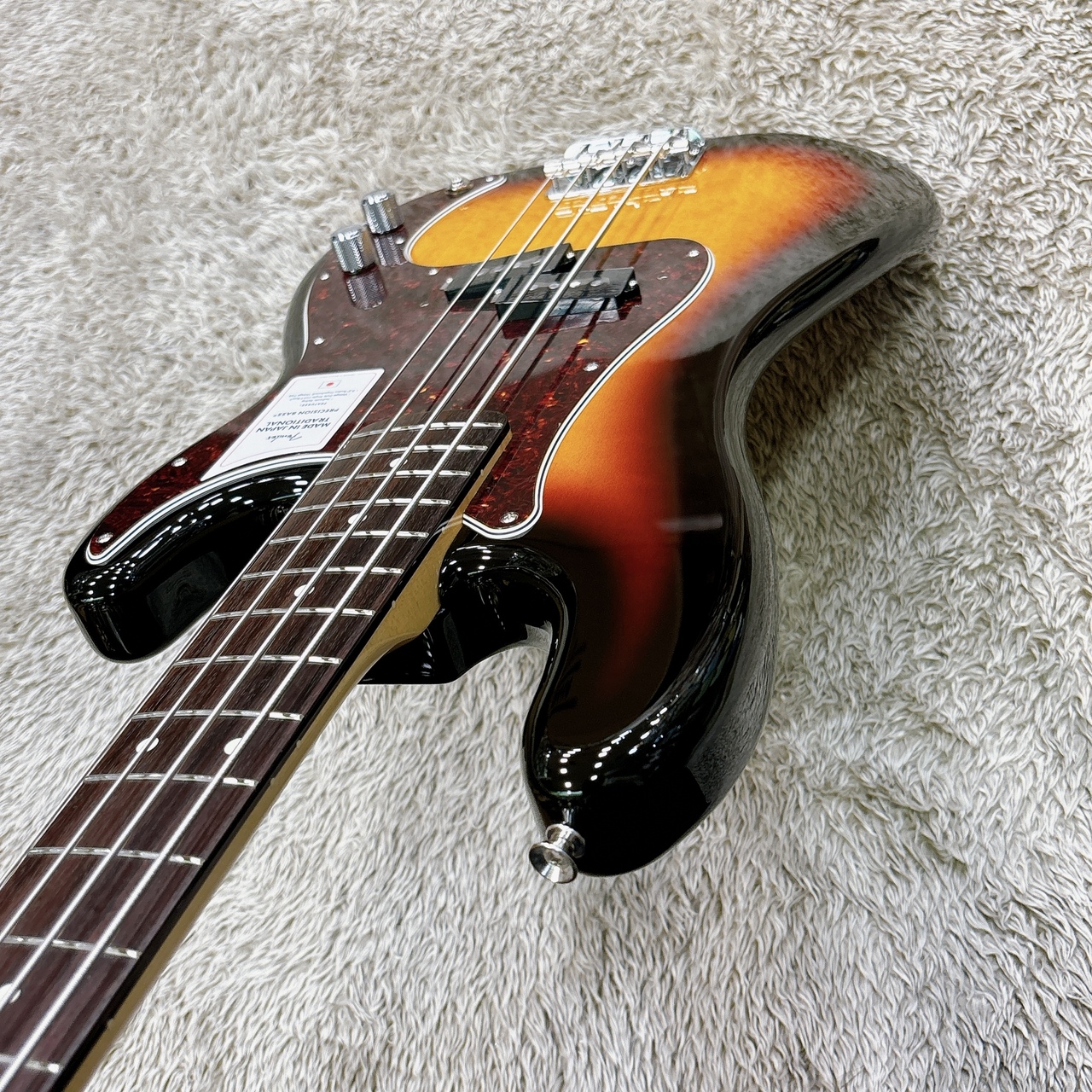 Fender Made in Japan Traditional 60s Precision Bass 3-Color Sunburst【特価】