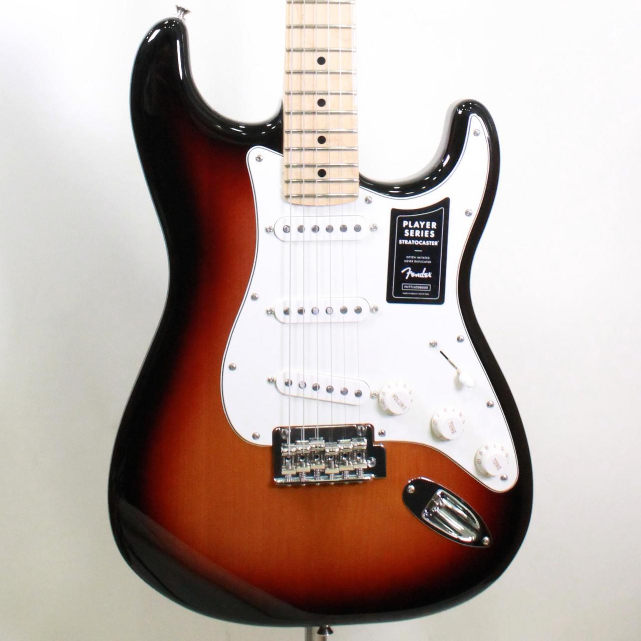Fender Player Stratocaster Maple Fingerboard / 3-Color Sunburst